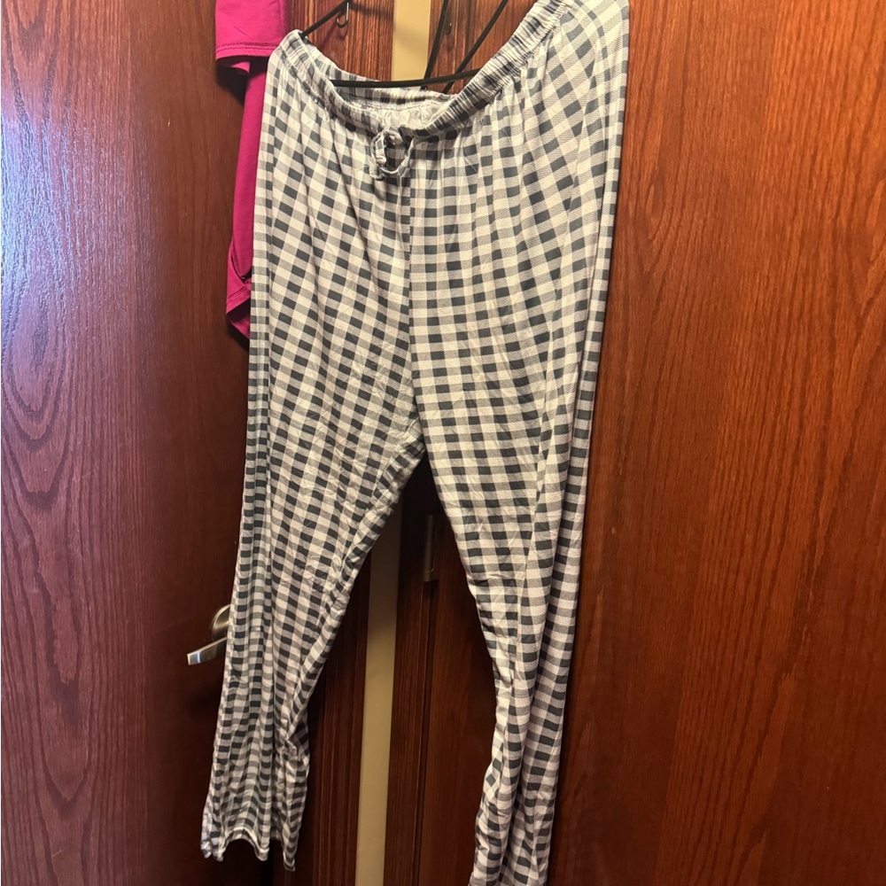 Gray and white 2 XL lounge/sleep pants